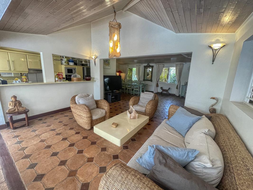 9.Location villa piscine Saint François Guadeloupe_terrasse